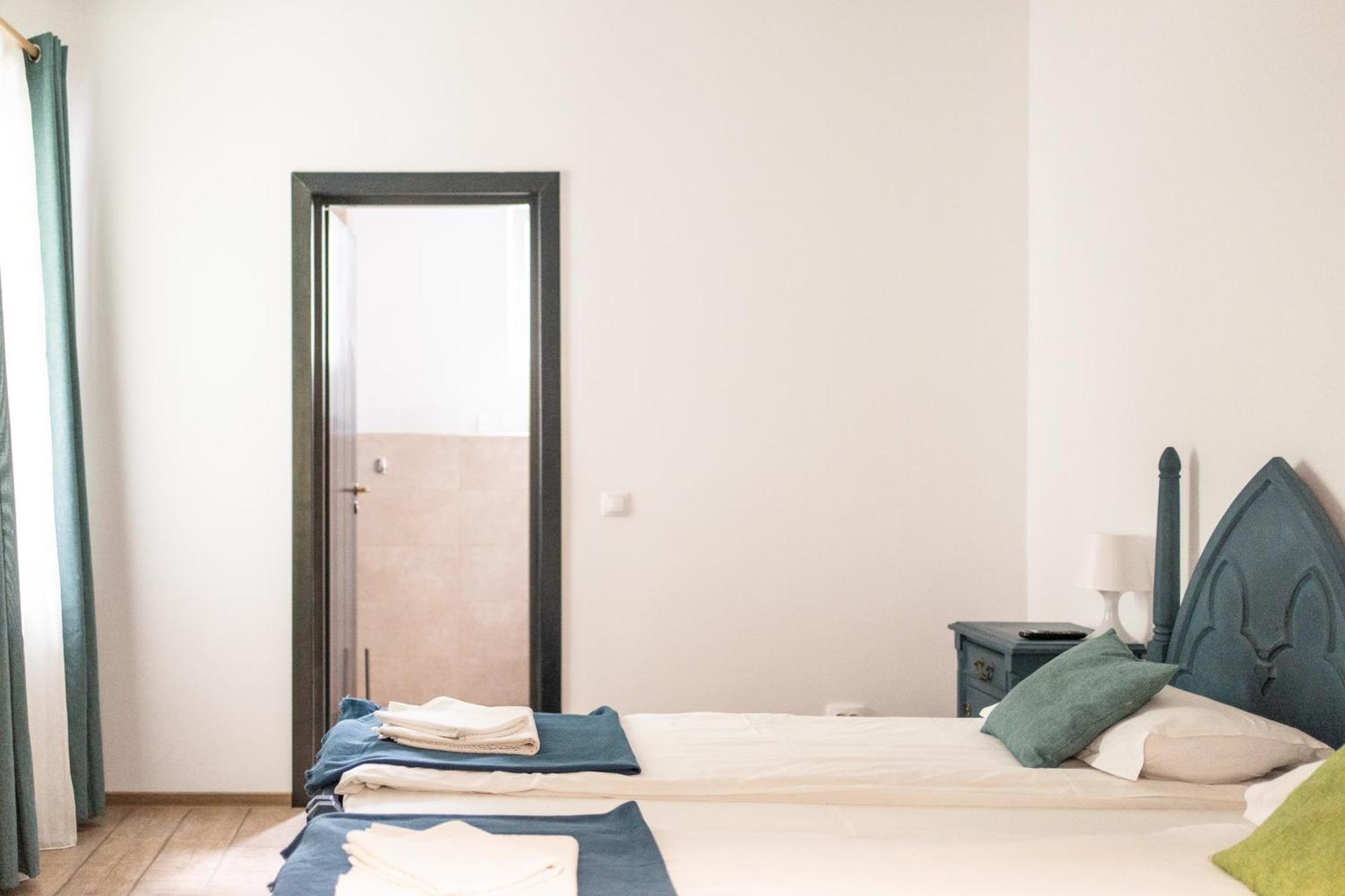 פויאנה ברשוב Dinvis Apartments מראה חיצוני תמונה