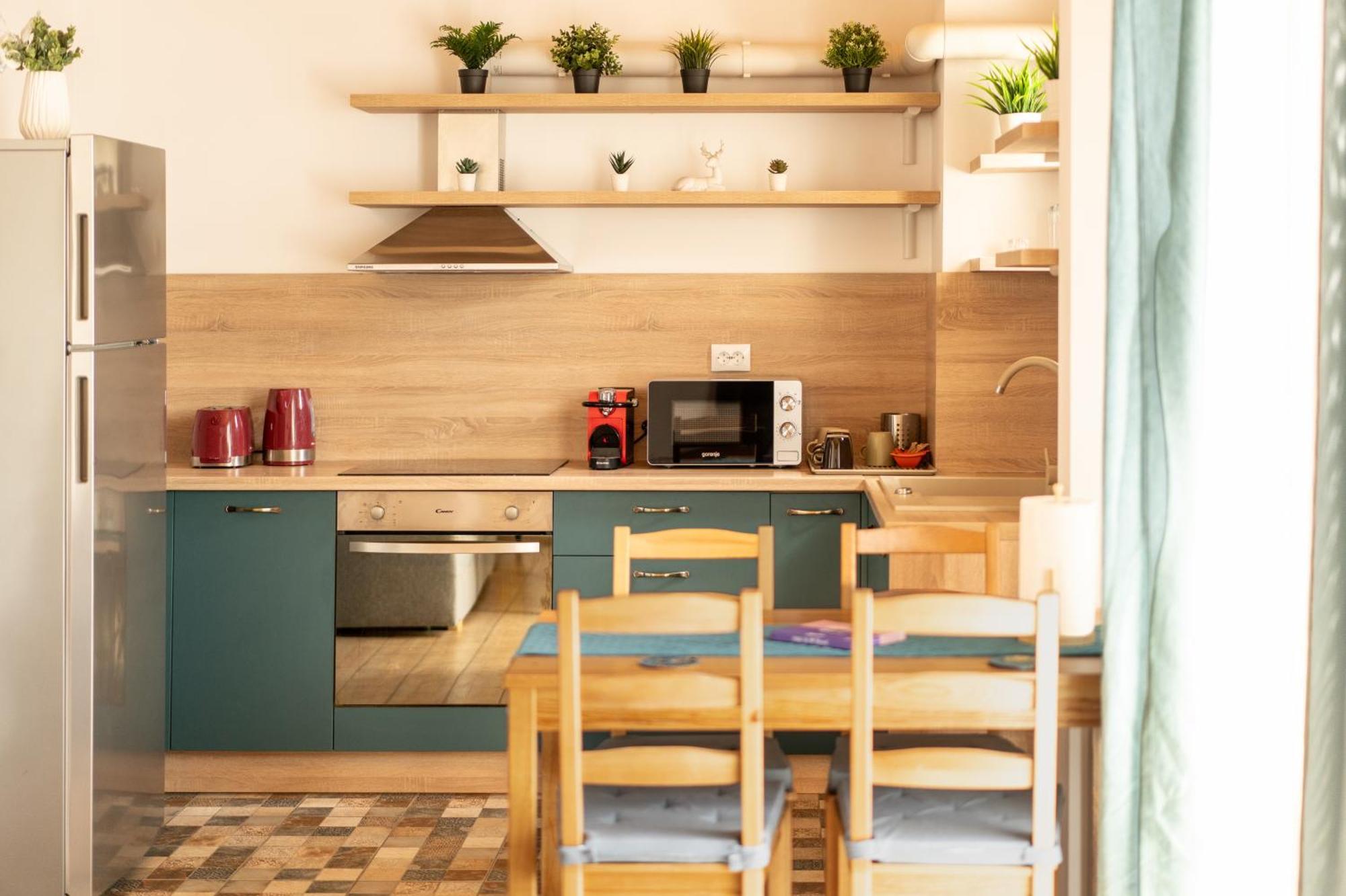 פויאנה ברשוב Dinvis Apartments מראה חיצוני תמונה