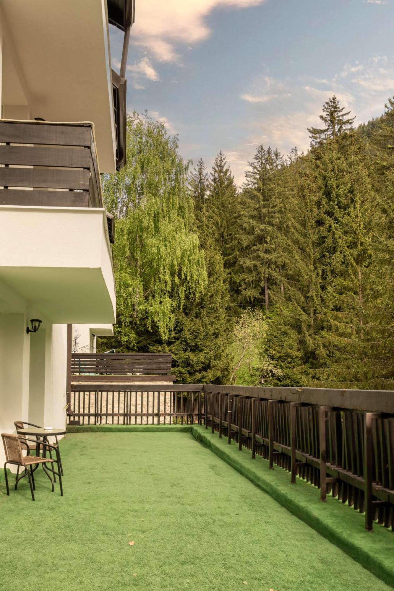 פויאנה ברשוב Dinvis Apartments מראה חיצוני תמונה