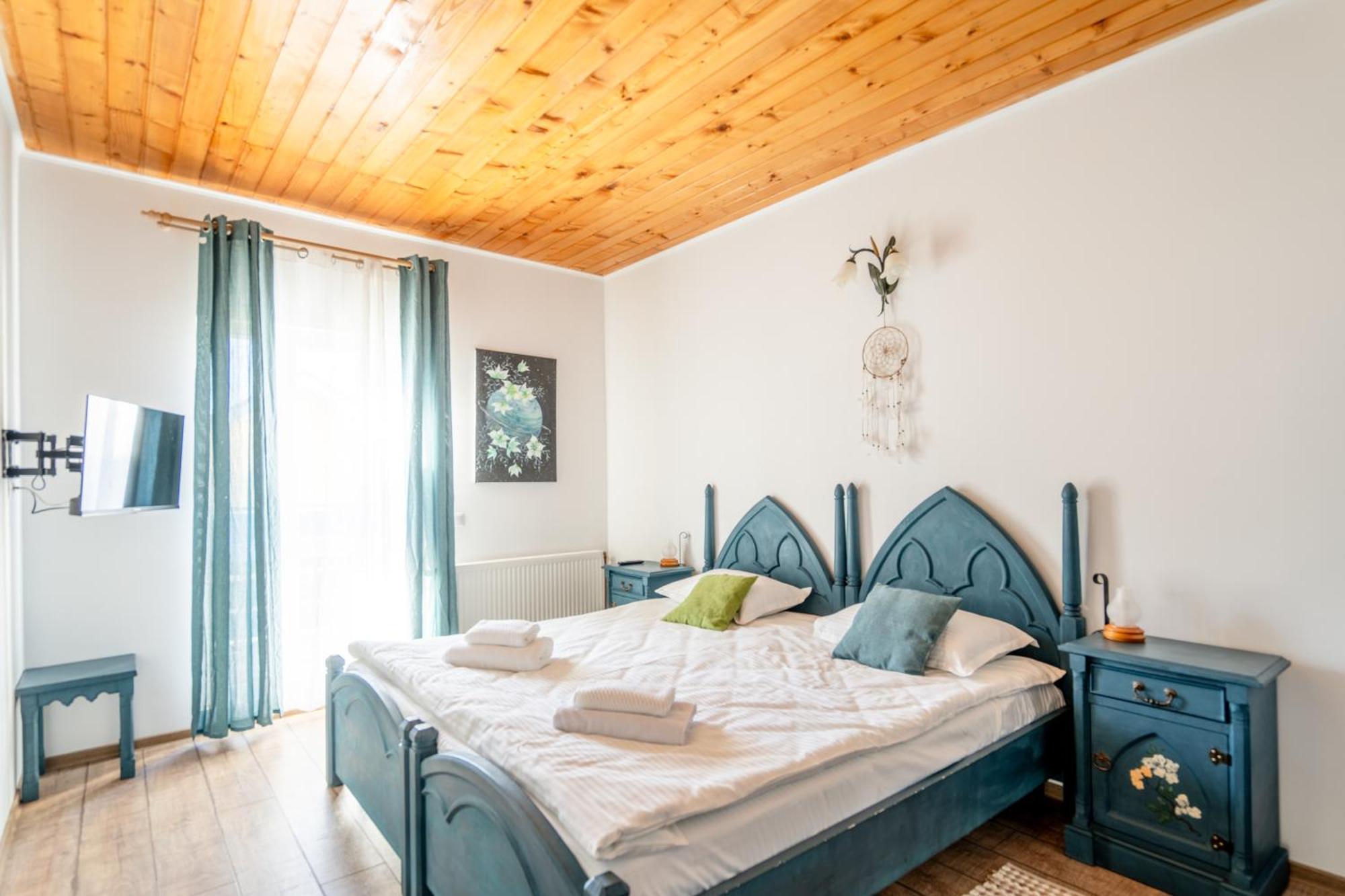 פויאנה ברשוב Dinvis Apartments מראה חיצוני תמונה